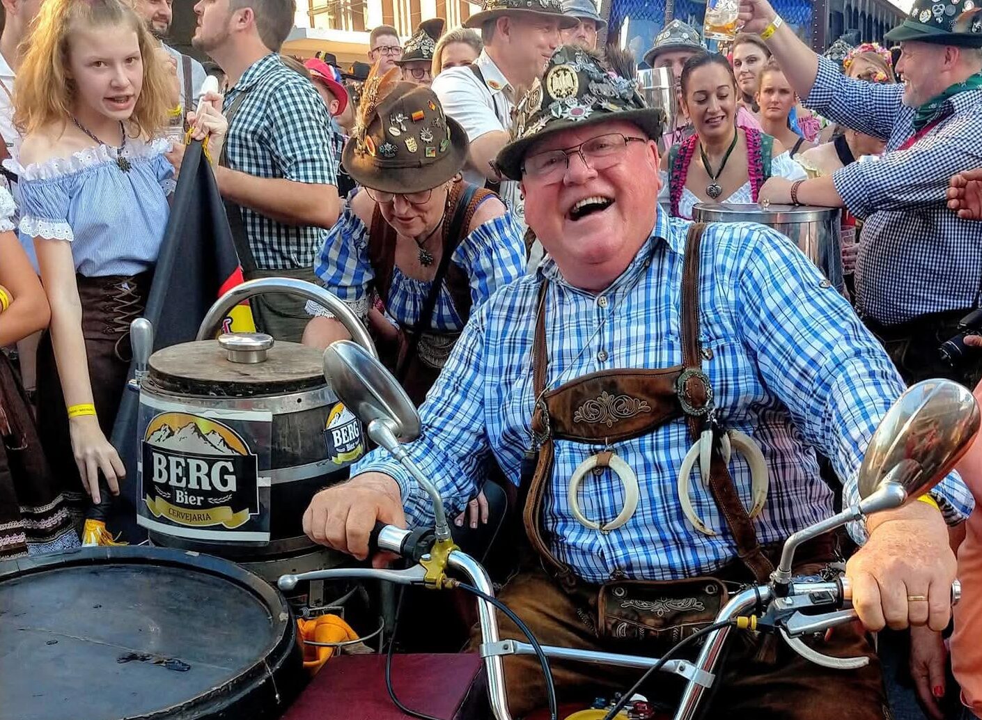 Outubro: o mês da Oktoberfest! Saiba como            saber se a festa é verdadeira ou genérica