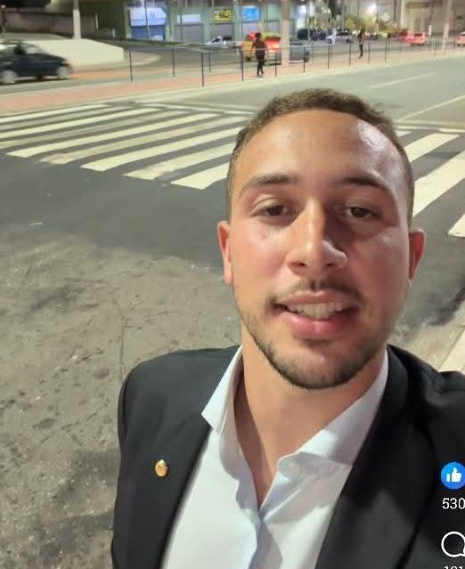 PRESIDENTE DA CÂMARA JOÃO DELAROLI ACOMPANHA IMPLANTAÇÃO DE REDUTORES DE VELOCIDADE NA AVENIDA 22 DE MAIO.