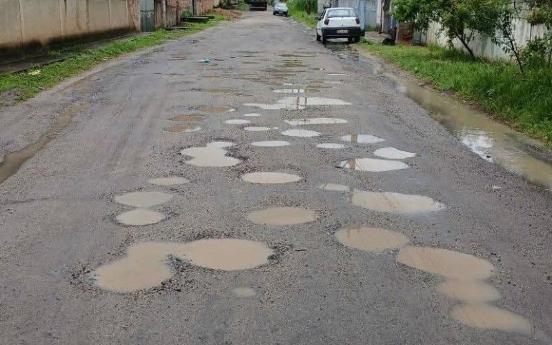 TANGUÁ 30 ANOS: SEM MOTIVO PARA COMEMORAR