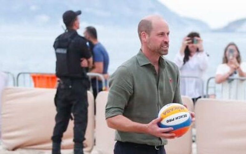PRÍNCIPE WILLIAN TEM AGENDA NA ZONA SUL COM VISITA AO PÃO DE AÇUCAR E VOLEI NA PRAIA