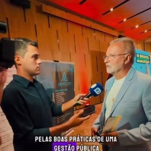 GESTOR MARCOS ABRAHÃO RECEBE PRÊMIO DESTAQUE 2025 EM ENCONTRO NACIONAL DE PREFEITOS NO RIO DE JANEIRO.