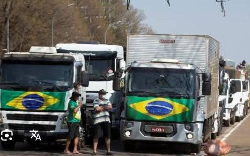 GOVERNO LULA “” MEXE OS PAUZINHOS “” E PREJUDICA PARALIZAÇÃO DOS CAMINHONEIROS.
