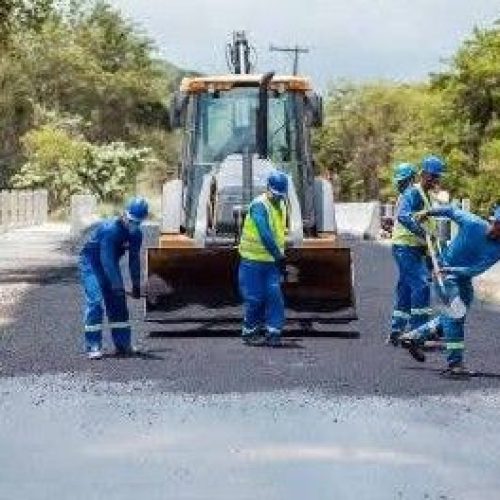 COMUNIDADE COMEMORA CONCLUSÃO DAS OBRAS DA PONTE DO BAIRRO NOVA CIDADE.EM RIO BONITO.