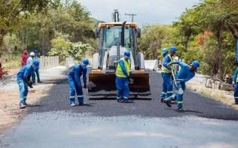 COMUNIDADE COMEMORA CONCLUSÃO DAS OBRAS DA PONTE DO BAIRRO NOVA CIDADE.EM RIO BONITO.
