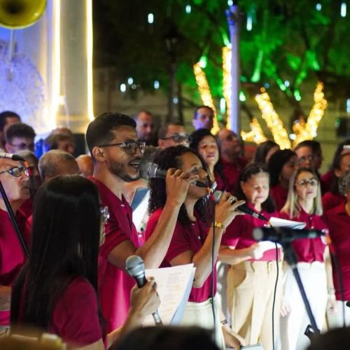 NATAL ITALUZ 2025 SEGUE ENCANTANDO TODAS AS FAMÍLIAS DE ITABORAÍ E REGIÃO.