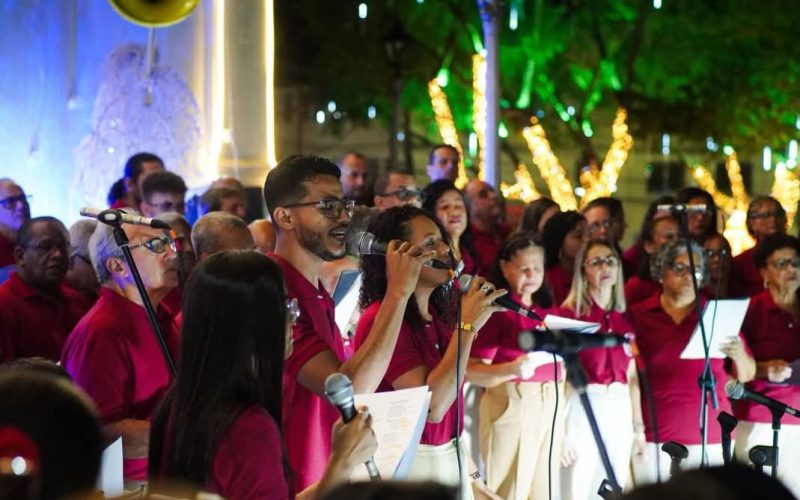 NATAL ITALUZ 2025 SEGUE ENCANTANDO TODAS AS FAMÍLIAS DE ITABORAÍ E REGIÃO.