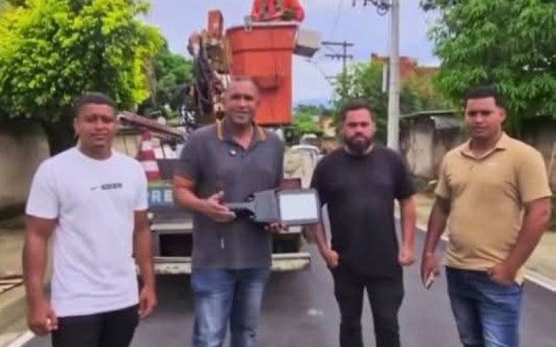 VEREADOR FELIPE BRITO ANUNCIA PROGRAMA ILUMINA SG PARA BOM RETIRO, BREJAL E REGIÃO.