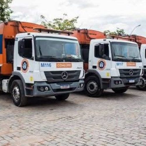 PREFEITURA DE RIO BONITO RECEBE TRÊS NOVOS CAMINHÕES COMPACTADORES DE LIXO