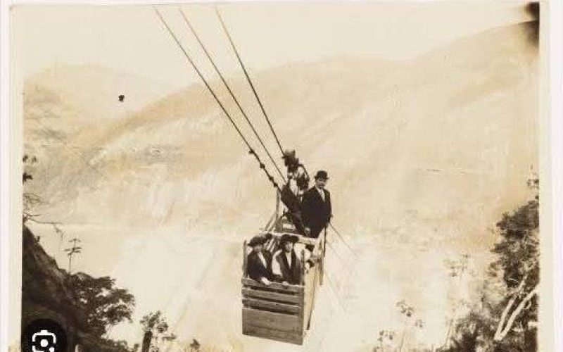 COLUNA RECORDAR É VIVER
