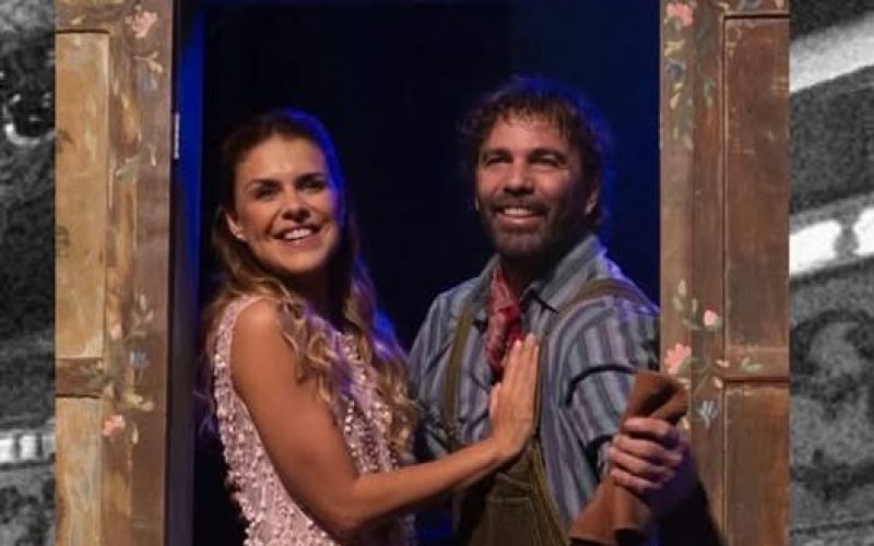 NESTE FIM DE SEMANA TEM A PEÇA “” O CRAVO E A ROSA “” NO TEATRO MUNICIPAL DE NITERÓI.