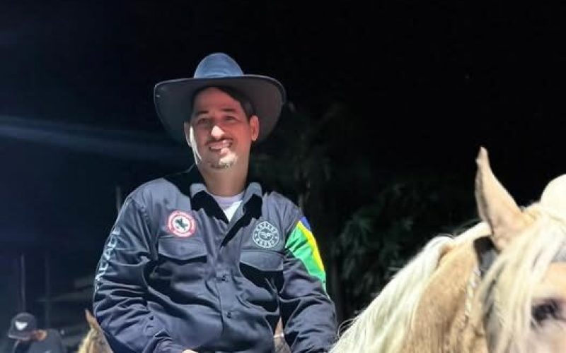 CAVALGADA NOTURNA MOBILIZA TODA TANGUÁ .