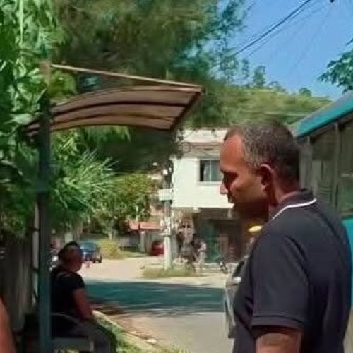 VEREADOR FELIPE BRITO VISITA O LARGO DA IDÉIA E ACOMPANHA AS OBRAS SOLICITADAS PELO SEU MANDATO