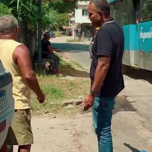 VEREADOR FELIPE BRITO VISITA O LARGO DA IDÉIA E ACOMPANHA AS OBRAS SOLICITADAS PELO SEU MANDATO.