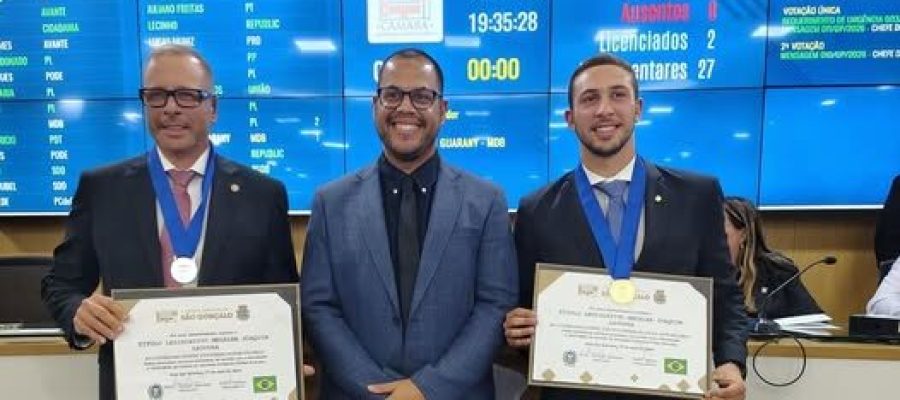 DEPUTADO GUILHERME DELAROLI E PRESIDENTE DA CÂMARA DE ITABORAI, JOÃO DELAROLI SÃO HOMENAGEADOS PELO LEGISLATIVO GONÇALENSE.
