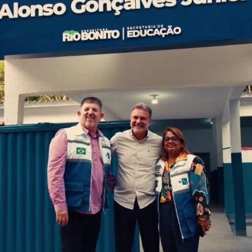 PREFEITO MARCOS ABRAHÃO ENTREGA MAIS UMA UNIDADE DE ENSINO EM RIO BONITO.
