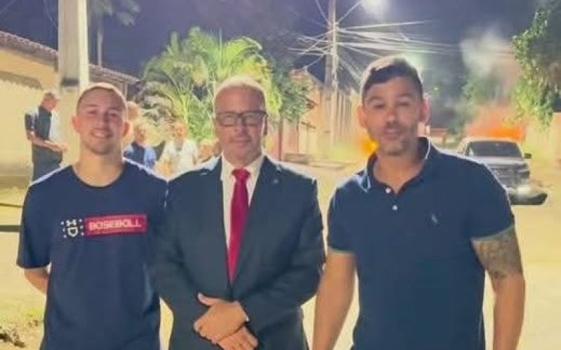 ILUMINAÇÃO PÚBLICA EM ITABORAÍ CONTINUA SENDO SUBSTITUÍDA POR LÂMPADAS DE LED.