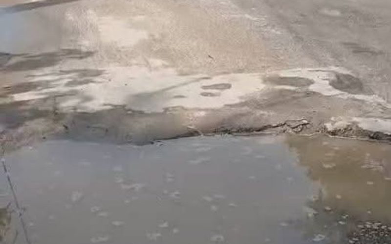 ESSE É O TAMANHO DA CRATERA NO BANDEIRANTES QUE CABE O DESCASO DA PREFEITURA DE TANGUÁ .