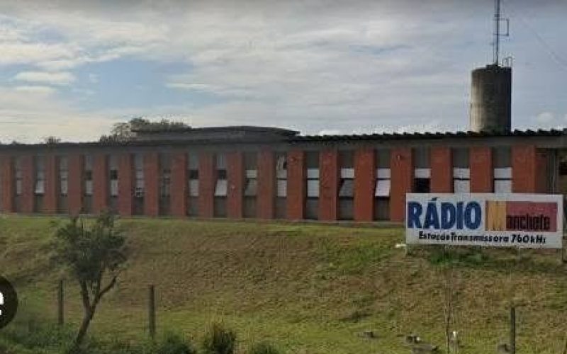COLUNA RECORDAR É VIVER